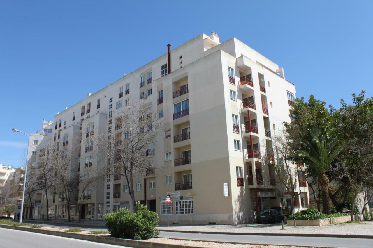 Edificio Nau Daire Armação de Pêra Dış mekan fotoğraf